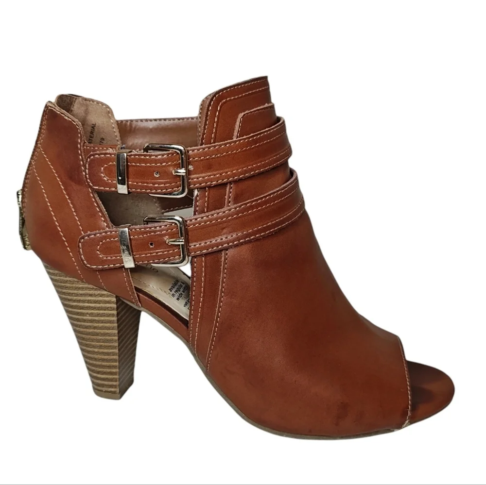 Liz Claiborne Cognac Booties